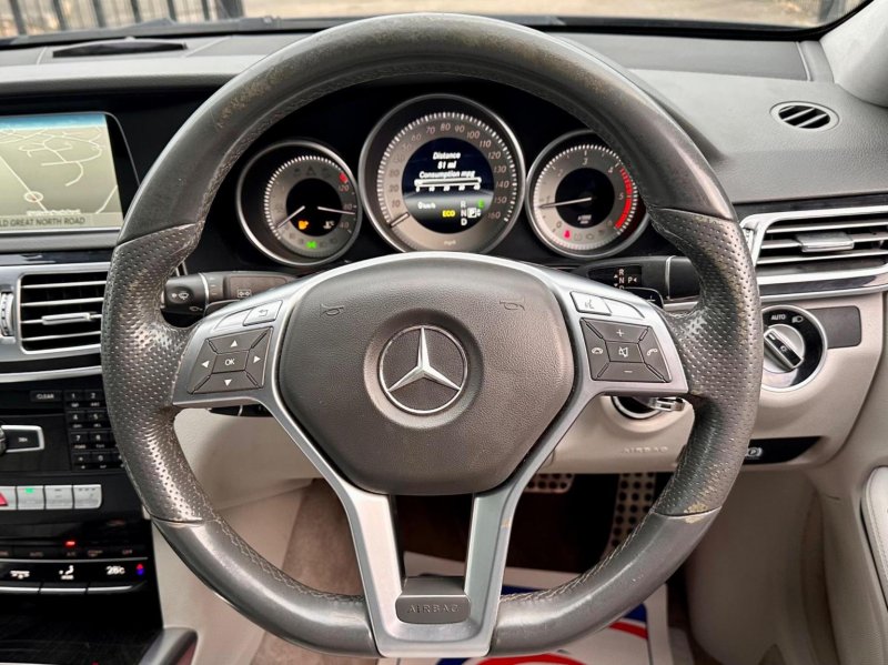 MERCEDES-BENZ E CLASS