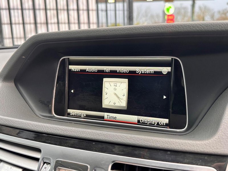 MERCEDES-BENZ E CLASS