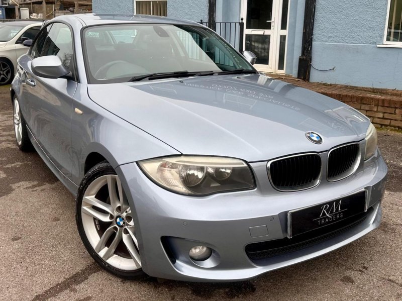 BMW 1 SERIES
