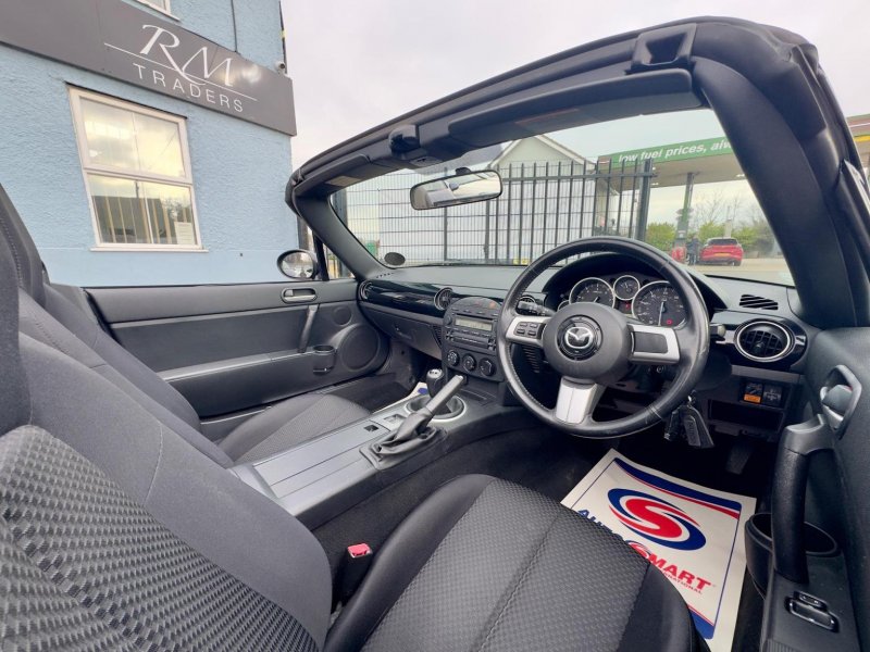 MAZDA MX-5
