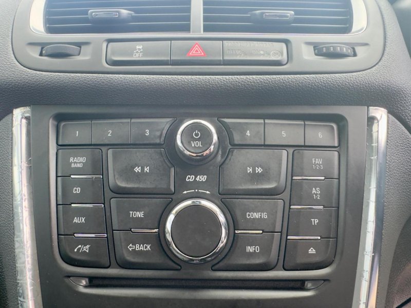 VAUXHALL MOKKA
