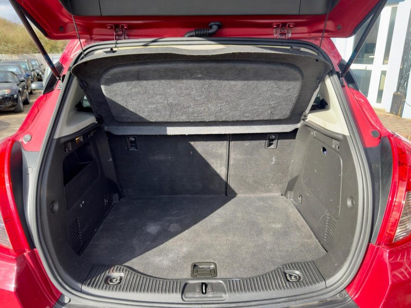 VAUXHALL MOKKA