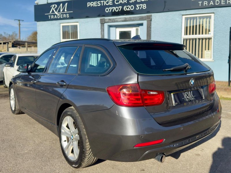 BMW 3 SERIES