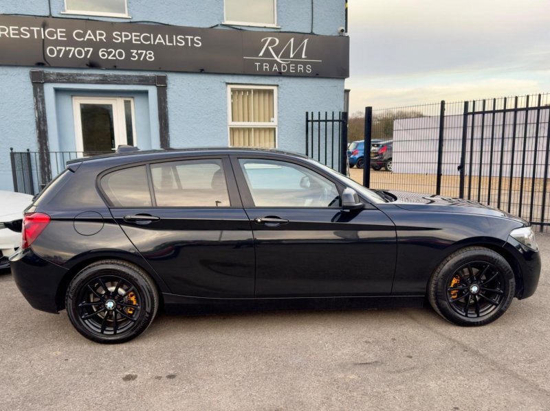BMW 1 SERIES