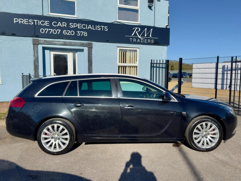 VAUXHALL INSIGNIA