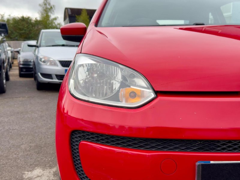 VOLKSWAGEN UP