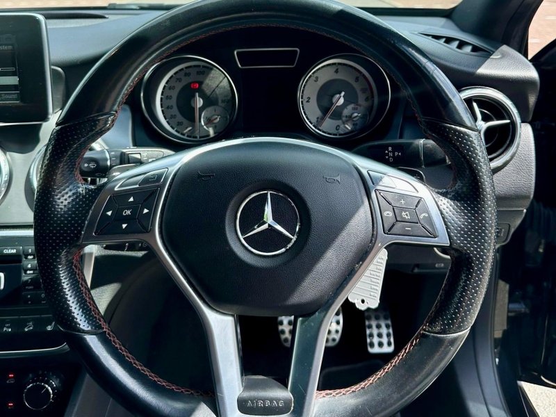MERCEDES-BENZ GLA CLASS