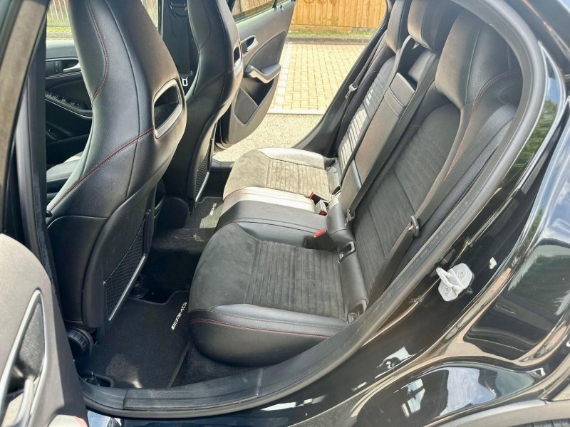MERCEDES-BENZ GLA CLASS
