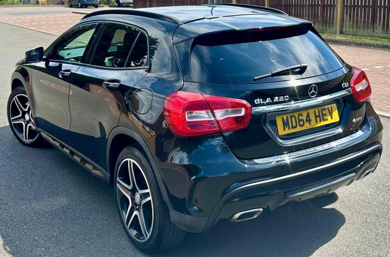 MERCEDES-BENZ GLA CLASS