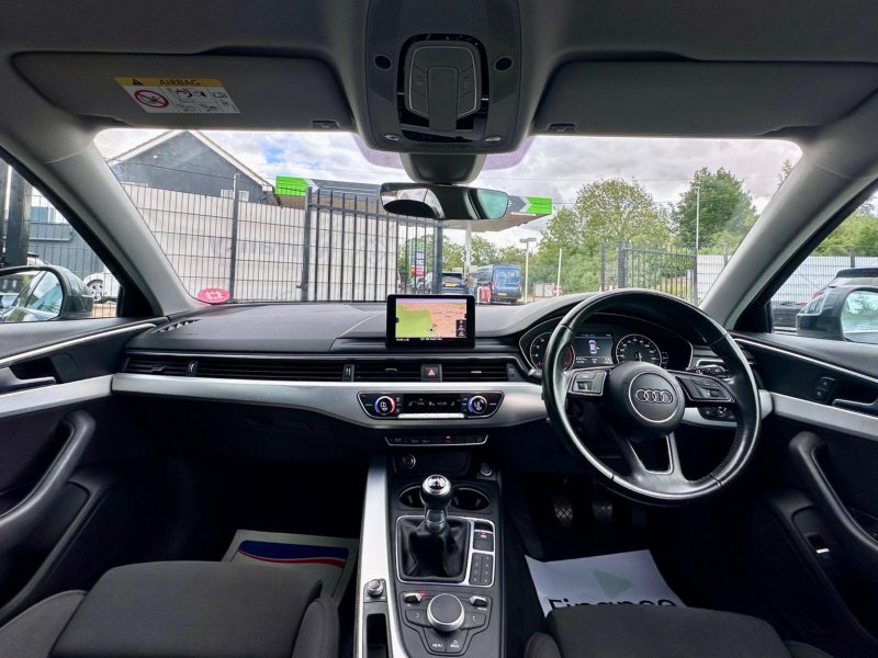 AUDI A4 AVANT