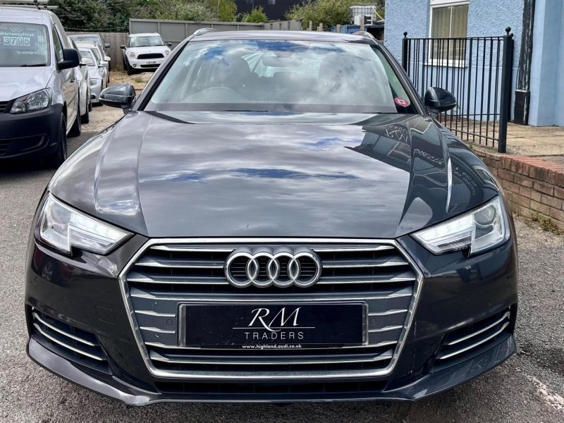 AUDI A4 AVANT