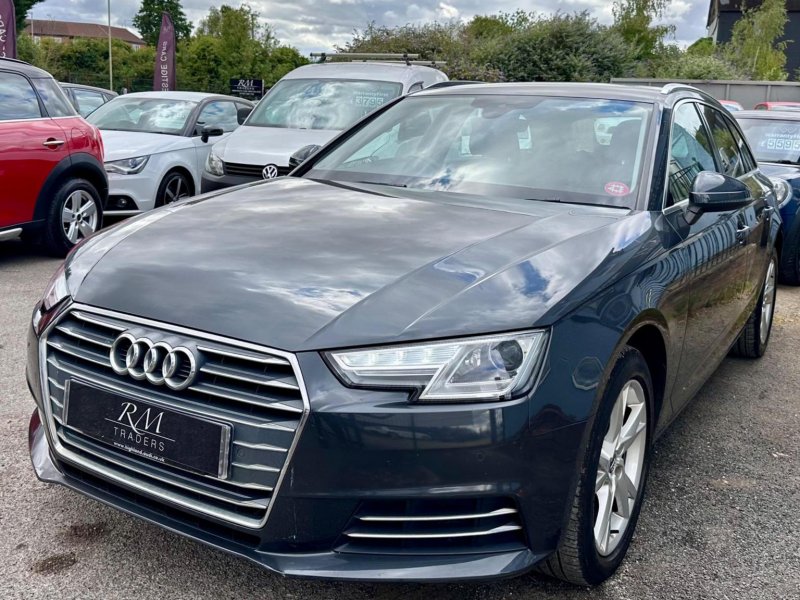 AUDI A4 AVANT